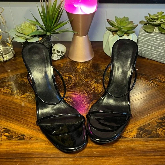 Open toe high heel tiger teeth sandal size 10 - Picture 8 of 11